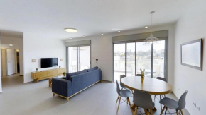 Отель Herzliya Luxury On The Park  Герцлия